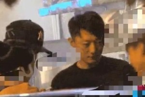 董璇新恋情曝光？与苏小玎亲密互动引热议