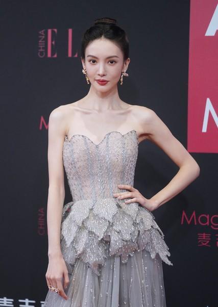 金晨面对羊排的纠结表情