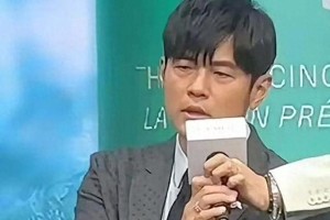 46岁周杰伦生图曝光，面部浮肿引热议